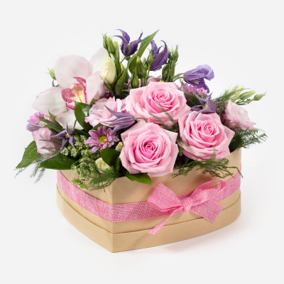 Heart of Gold Flower Arrangement
 Product Image